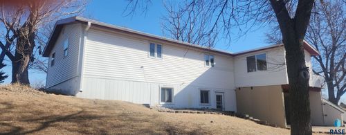 1819 N Foster St Street, Mitchell, SD, 57301 | Card Image