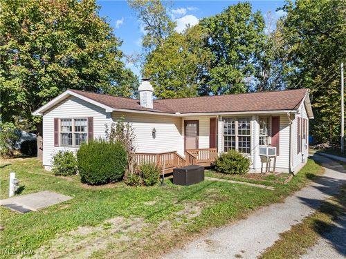 6969 Georgetown St Ne, East Canton, OH, 44730-1919 | Card Image