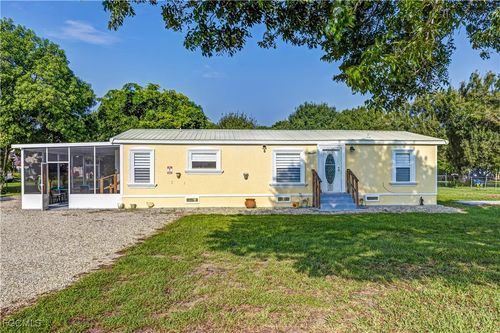 803 Allen Rd, Clewiston, FL, 33440-8404 | Card Image