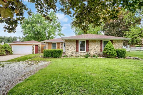 9482 E 100 South Road, Greentown, IN, 46936-9157 | Card Image