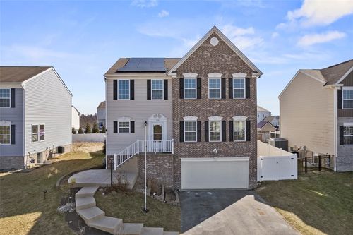 234 Horse Shoe Dr, Clinton, PA, 15026-1766 | Card Image