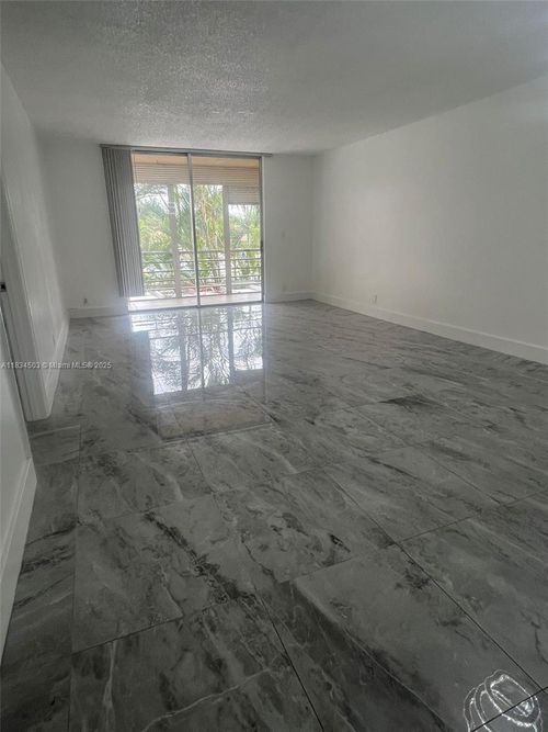 apt-215-406 Nw 68th Ave, Plantation, FL, 33317-7588 | Card Image