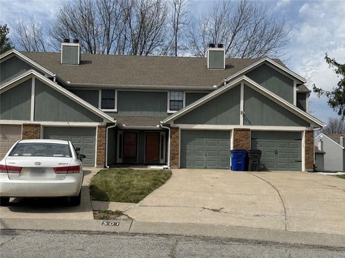 c-501 Ne Brookwood Cir, Blue Springs, MO, 64014-2998 | Card Image