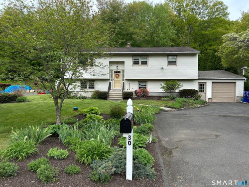 30 Tamanny Trl, Danbury, CT, 06811-3946 | Card Image
