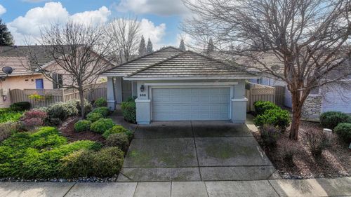 608 Wagon Wheel Ln, Lincoln, CA, 95648-8107 | Card Image