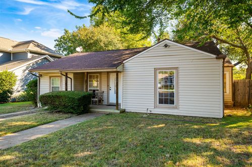 708 N Bailey Ave, Fort Worth, TX, 76107-1008 | Card Image