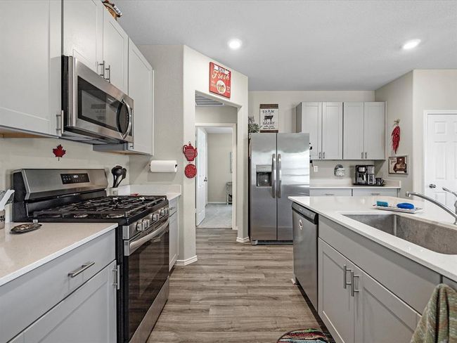 323 Cumberland Forest Dr, House other with 3 bedrooms, 2 bathrooms and 2 parking in Magnolia TX | Image 7