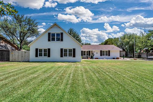 213 Carol Ln, Midland, TX, 79705-3025 | Card Image