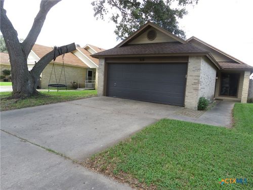 310 Rattan Dr, Victoria, TX, 77901-3731 | Card Image