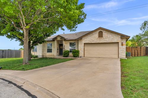 102 Cailin Ct, Burnet, TX, 78611-5951 | Card Image
