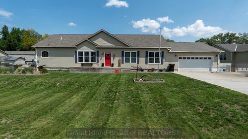 605 Utica St, Palmer, NE, 68864-1408 | Card Image