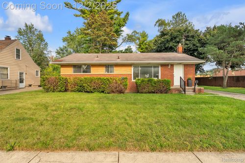 17150 Wakenden, Redford, MI, 48240-2235 | Card Image