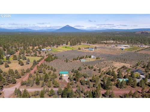 69375 Lake Dr, Sisters, OR, 97759-9720 | Card Image