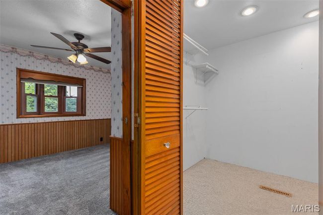 418 E Maple St, House other with 3 bedrooms, 2 bathrooms and 2 parking in Gillespie IL | Image 17
