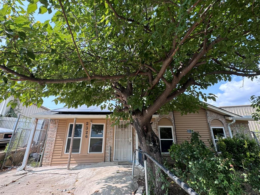 Doreen St, Grand Prairie, TX 75050