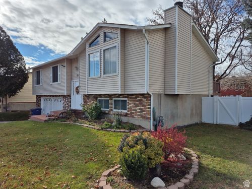 825 N Starcrest Dr, Salt Lake City, UT, 84116-1550 | Card Image