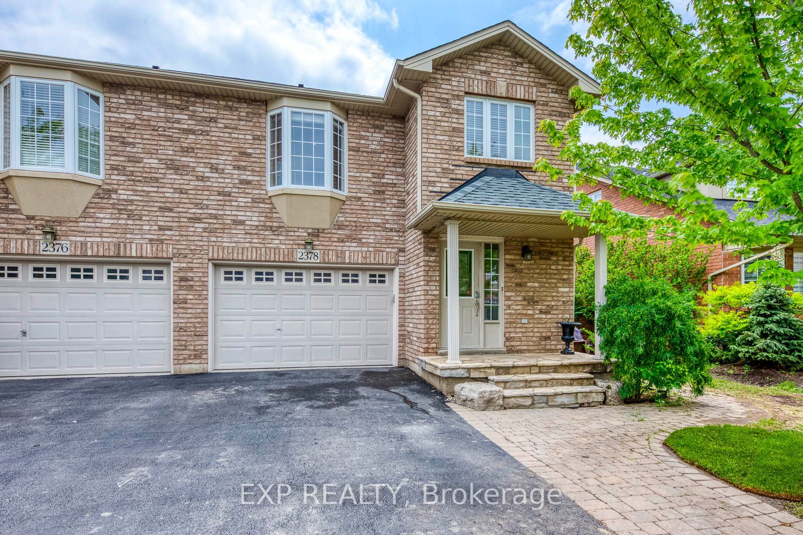 Residential Lease in Oakville