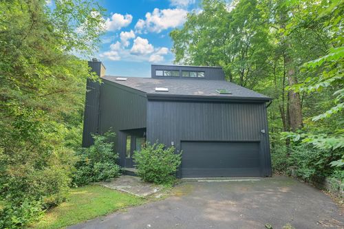 59 Lovelace Dr, West Hartford, CT, 06117-1130 | Card Image