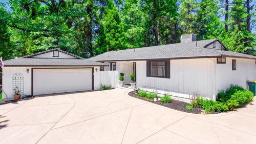 5685 Daisy Circle, Pollock Pines, CA, 95726 | Card Image