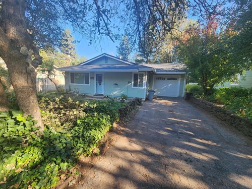 37266 Ponderosa Ave, Burney, CA, 96013-4474 | Card Image
