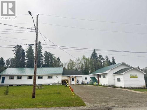 323 Hardy Ave, Wawa, ON, P0S1K0 | Card Image