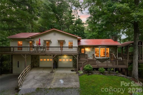154 Hondah Blvd, Brevard, NC, 28712-8765 | Card Image