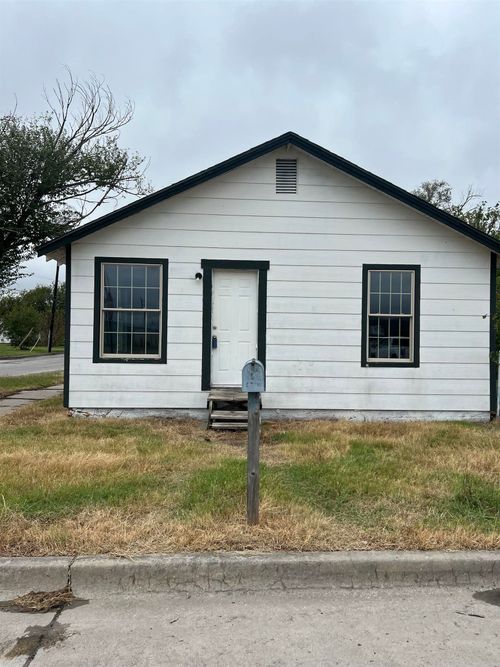 1533 S Saint Clair Ave, Wichita, KS, 67213-2912 | Card Image