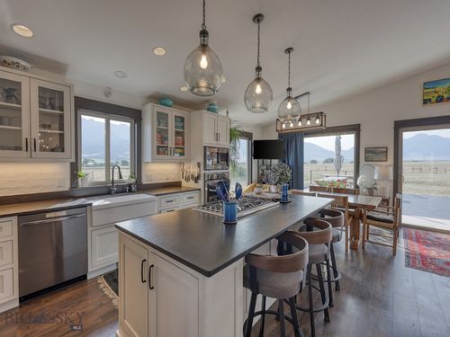 80 Glengarry Rd, Livingston, MT, 59047-8836 | Card Image
