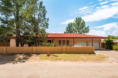 710 W Iverness Ave, Estancia, NM, 87016 | Card Image