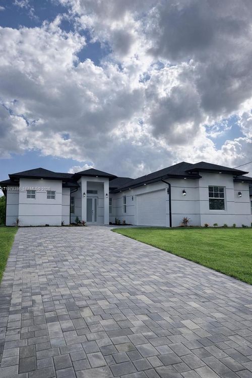 3071 39th St Sw, Lehigh Acres, FL, 33976 | Card Image