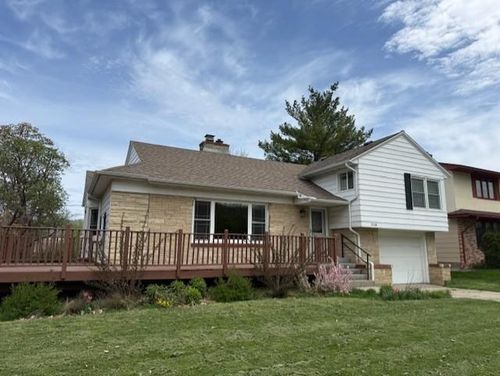 318 W 15th St, Winona, MN, 55987 | Card Image