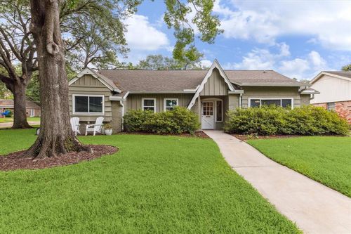 10050 Locke Ln, Houston, TX, 77042-3102 | Card Image