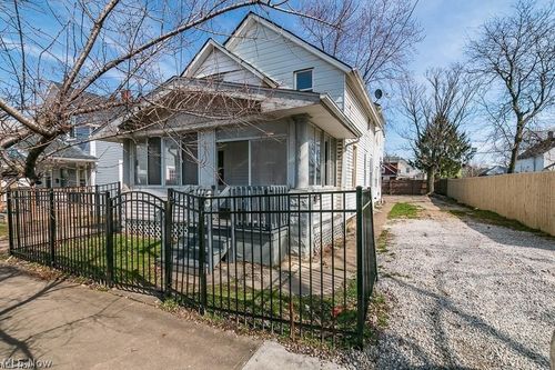 3439 W 65th St, Cleveland, OH, 44102-5520 | Card Image