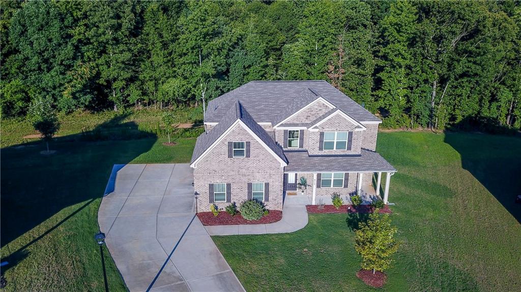 Ponce Cir, Ellenwood, GA 30294