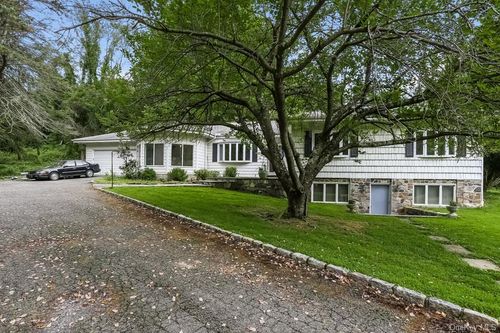 6 Jackson Rd, Bedford, NY, 10506-2204 | Card Image