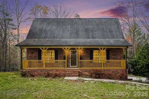 3301 Deal Mill Rd, Hudson, NC, 28638-9113 | Card Image