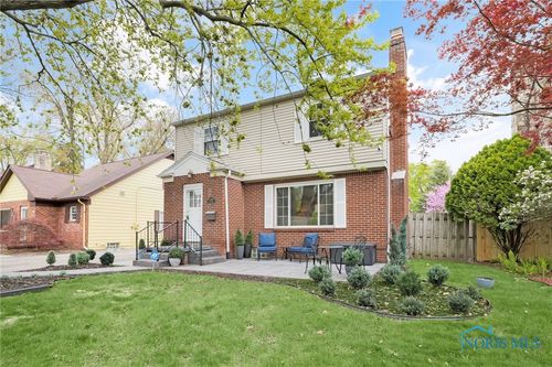 2324 Secor Rd, Toledo, OH, 43606-3177 | Card Image
