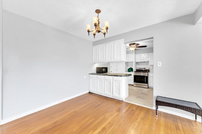APT-1C - 9205 Potter Rd, Condo with 2 bedrooms, 1 bathrooms and 2 parking in Des Plaines IL | Image 6