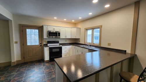 95 Autumn St, Newport, VT, 05855-5808 | Card Image