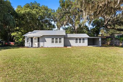 6814 Se 220 Th Terrace, House other with 3 bedrooms, 2 bathrooms and null parking in Hawthorne FL | Image 2