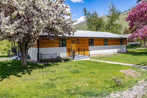 110 Hillcrest Loop, Missoula, MT, 59803-1631 | Card Image