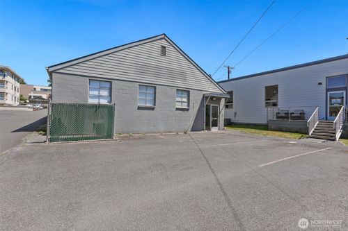 117 6th Ave S, Edmonds, WA, 98020-3426 | Card Image