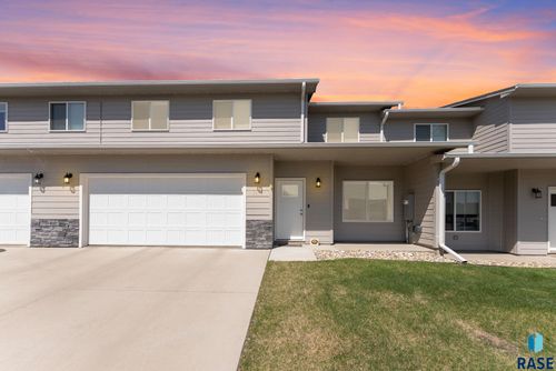 3003 S Broek Dr Drive, Sioux Falls, SD, 57106 | Card Image