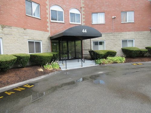 103-44 Loomis St, Malden, MA, 02148-2006 | Card Image