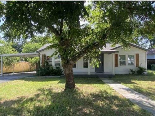 301 Mirike Dr, White Settlement, TX, 76108-2331 | Card Image
