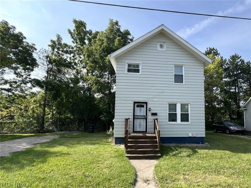 784 Rosamond Ave, Akron, OH, 44307-1110 | Card Image