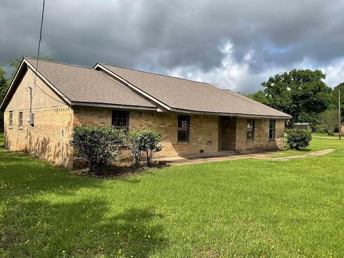 2068 N Highway 36, Brazoria, TX, 77422-8256 | Card Image