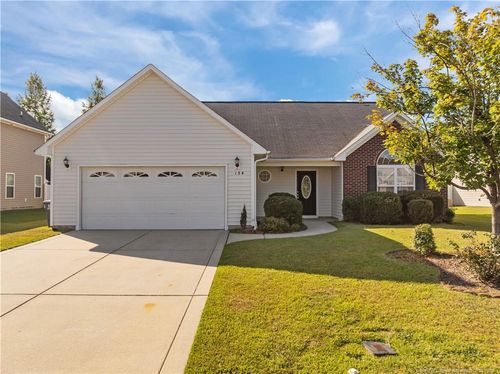 154 Audubon Dr, Raeford, NC, 28376-7264 | Card Image