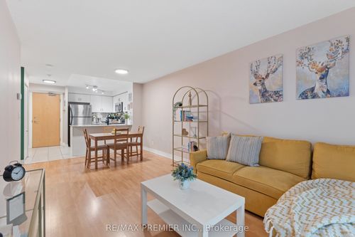 307-212 Eglinton Ave E, Toronto, ON, M4P0A3 | Card Image