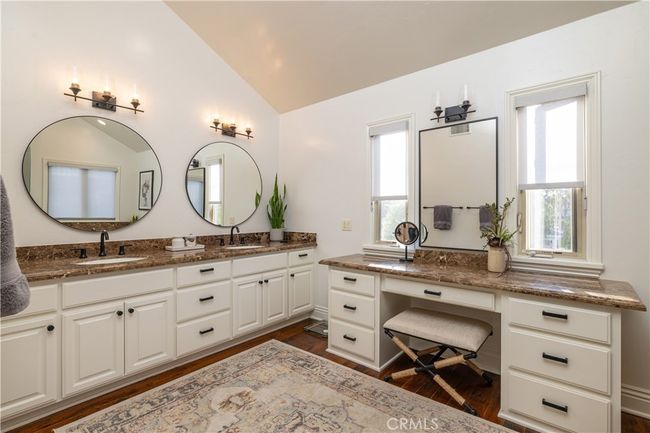 411 Snug Harbor Rd, House other with 5 bedrooms, 5 bathrooms and 3 parking in Newport Beach CA | Image 44